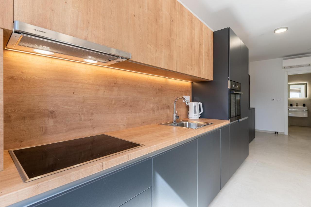 Blue Sorbeto Apartment Cres Exterior photo